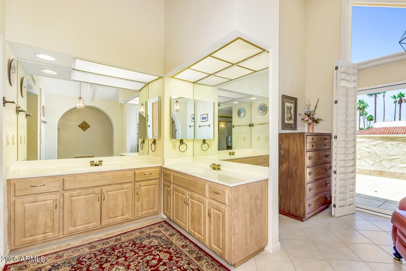 Master BathroomSitting Area