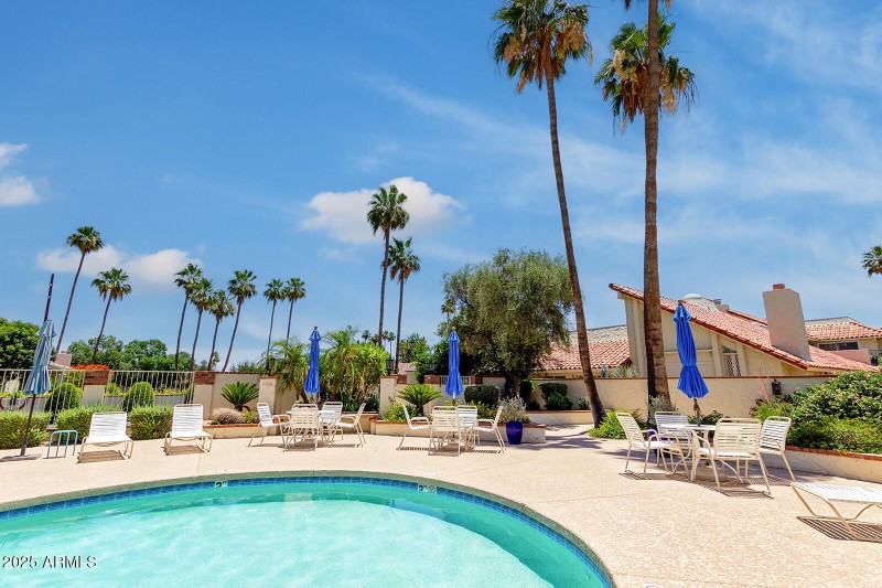 Community Pool & Spa