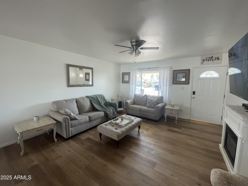Kadota Living Room