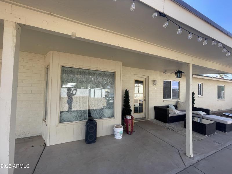 Porch Kadota