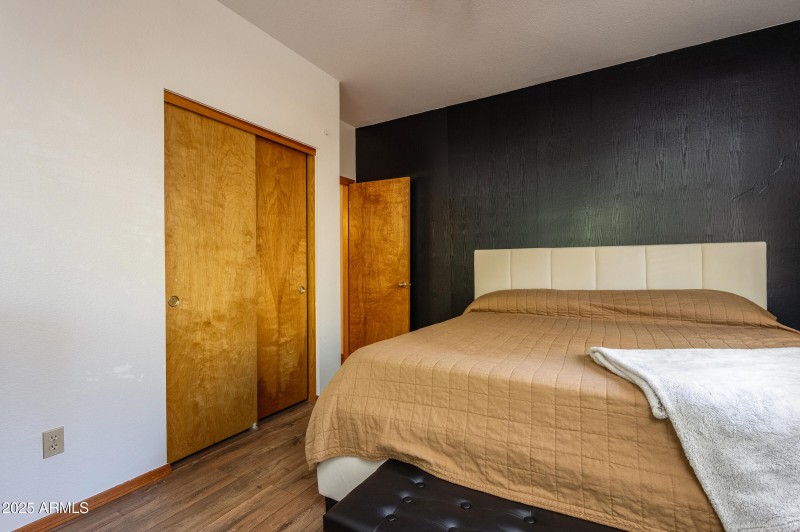 335 Sandia Cir 035