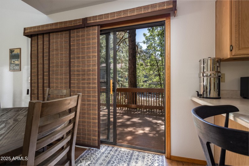 335 Sandia Cir 017