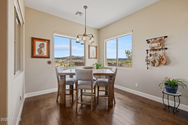 079-Dining Room