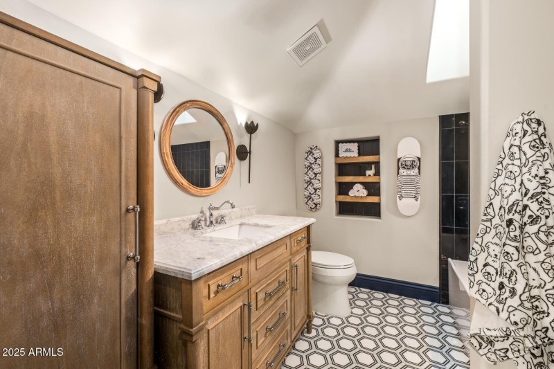 Junior Suite #1