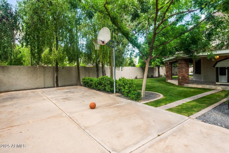 8219 S Pecan Grove Circle