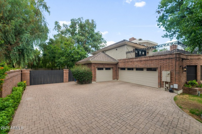 8219 S Pecan Grove Circle