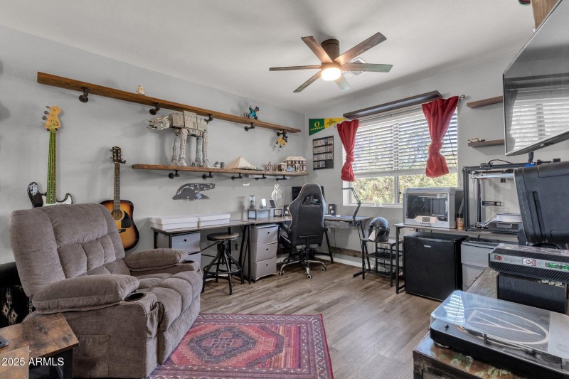 25409 N 40th