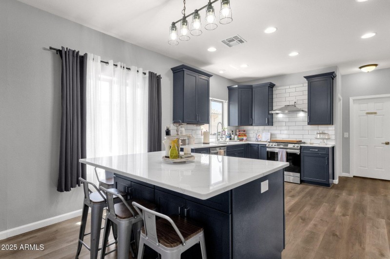 25409 N 40th