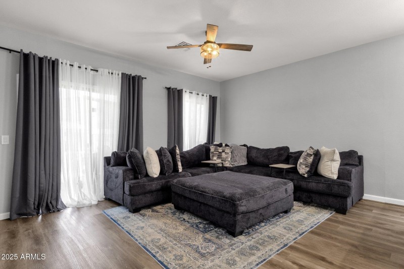 25409 N 40th