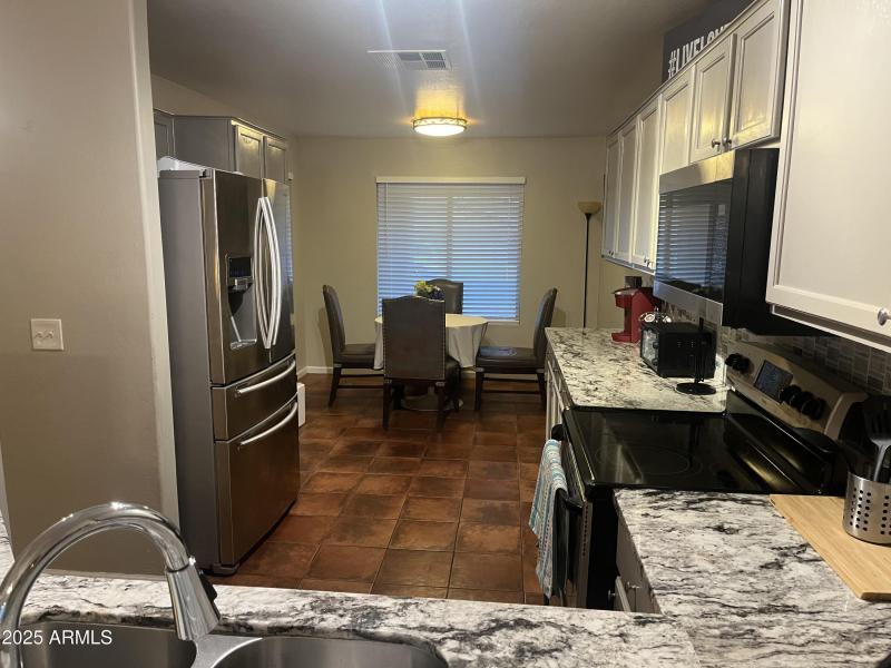 2A8F465F-8AE2-4333-92AC-D9ED8945ED0C