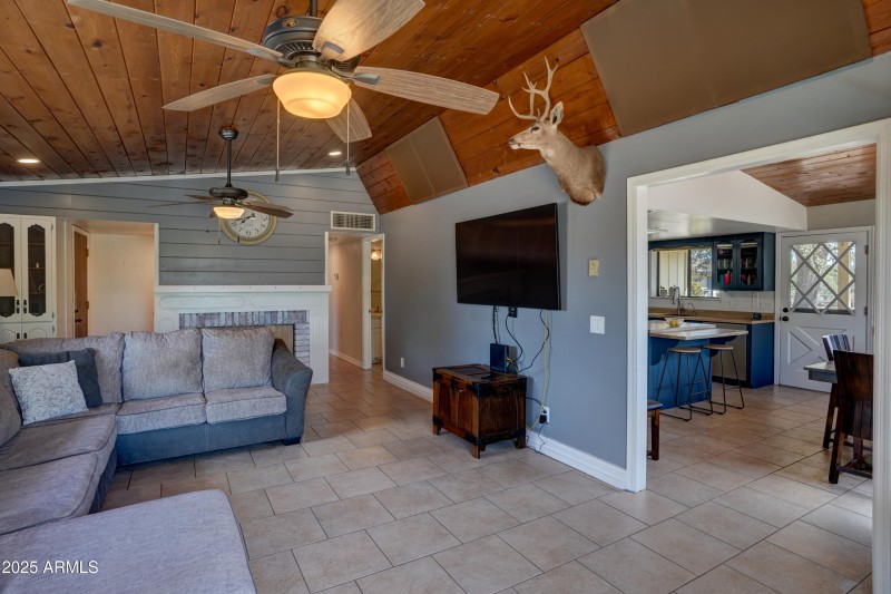 Living Room 4