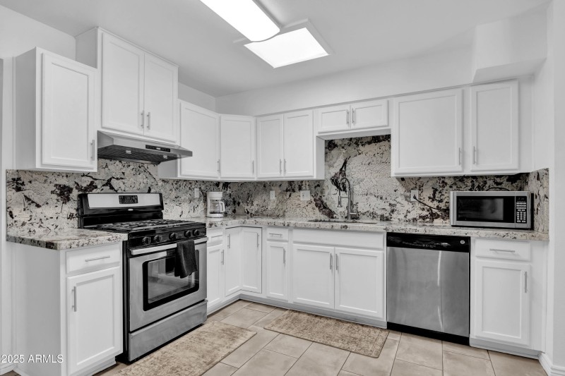 Kitchen 1
