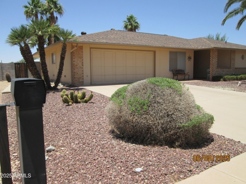 vacation mailbox on side of home