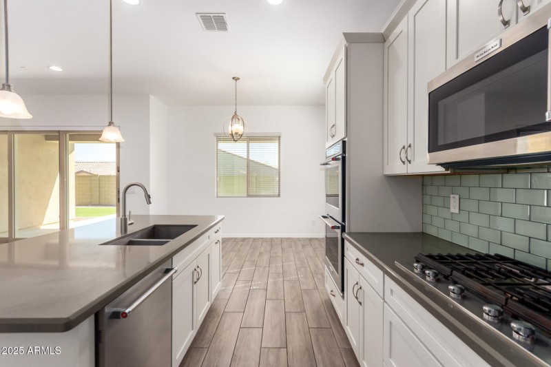 Kitchen 2