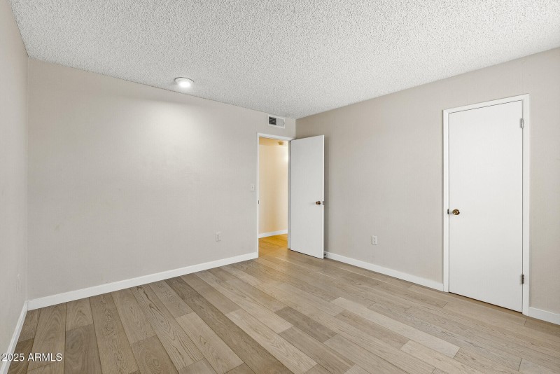 33_13671_N_111th_Ave33_mls