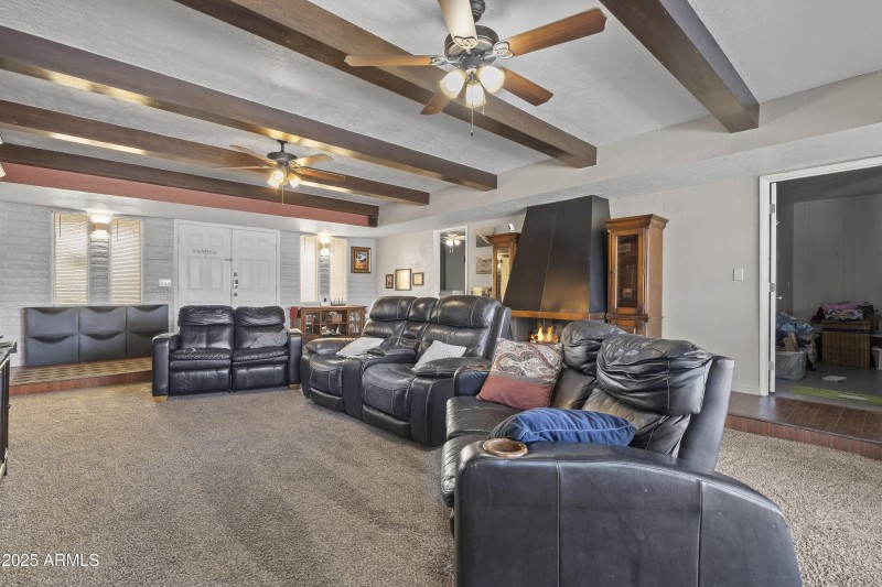 05-Living Area