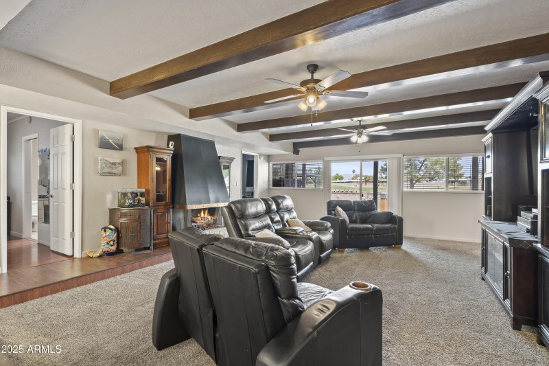 08-Living Area