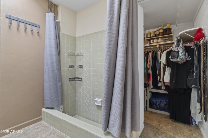 20-Primary Bathroom