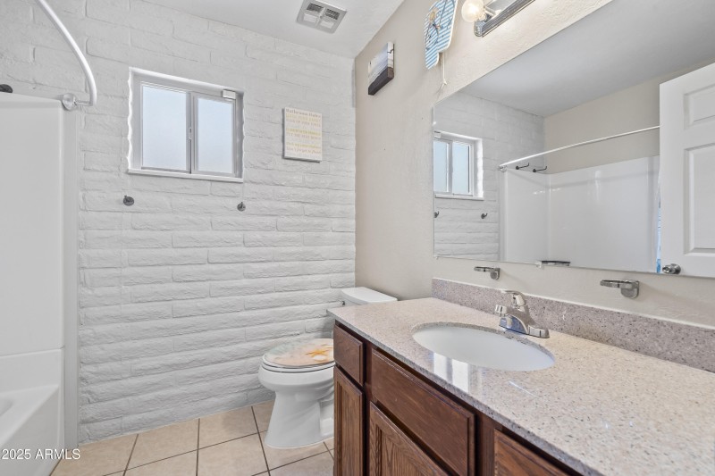 23-Bathroom