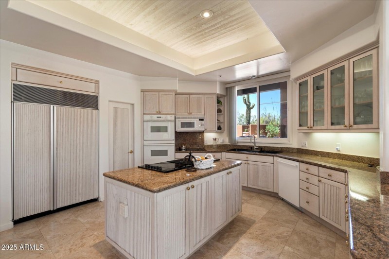 20-7728 E. Mary Sharon Dr