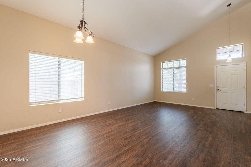 6-web-or-mls-Madison-6