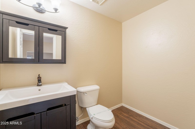 24-web-or-mls-Madison-24