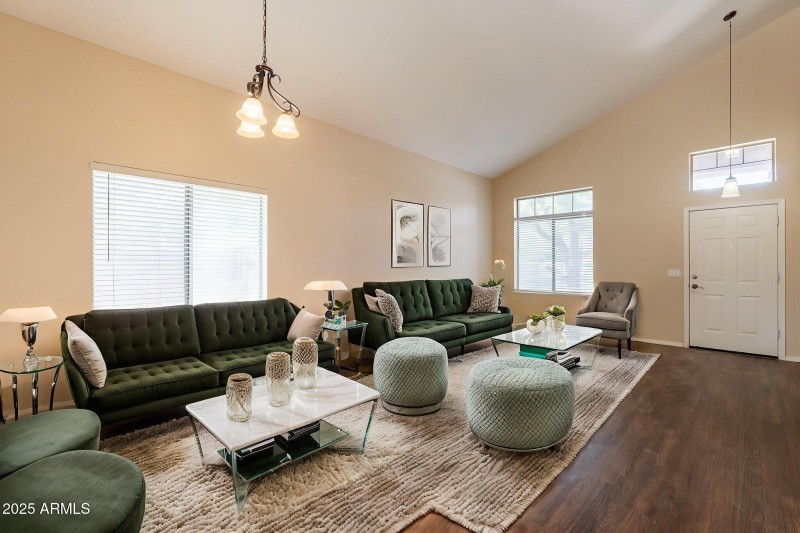 56-web-or-mls-Madison-6 virtually staged