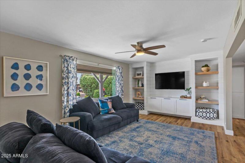 12-Living Room