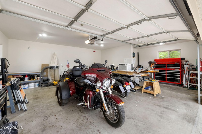 28-Garage (2)