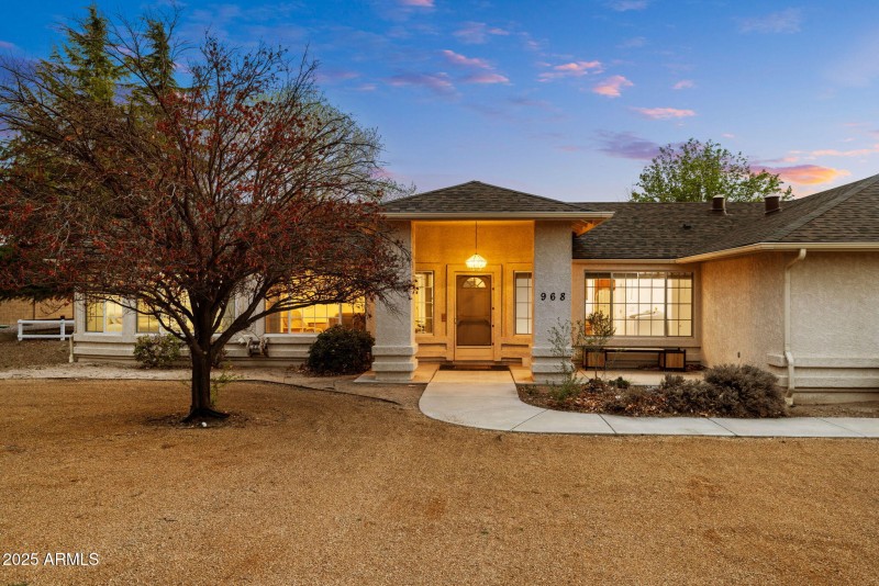 42-Front Entry TW