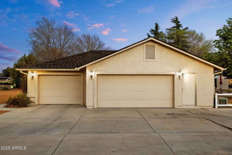 45-Garage TW