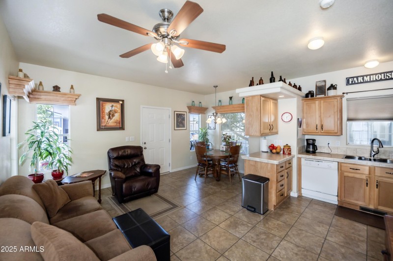 Living Kitchen Dining Area