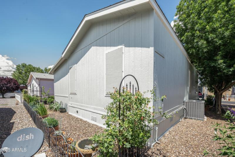 Back with privacy screens
