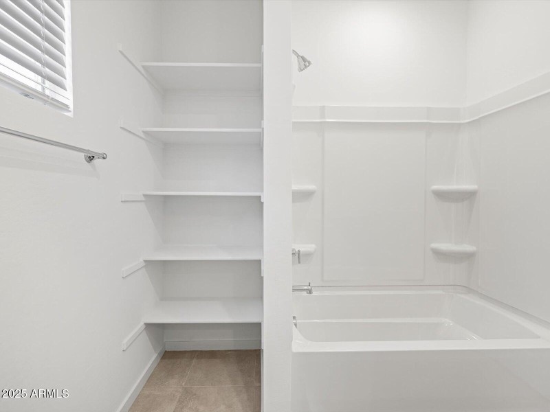 Bath 2 with Storage