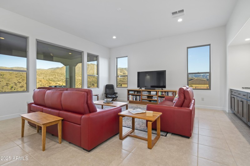 08-Living Room