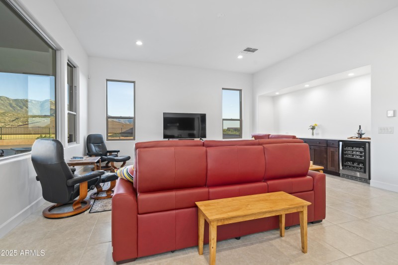 09-Living Room