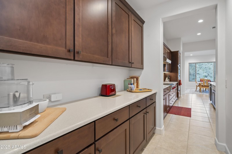 18-Kitchen