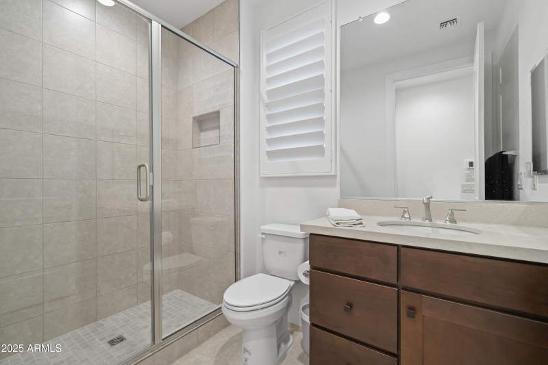 31-Bathroom