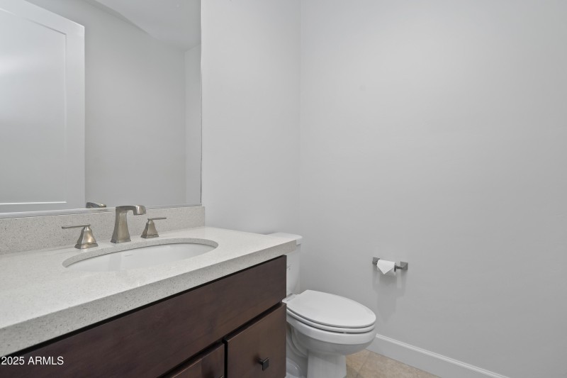 32-Bathroom
