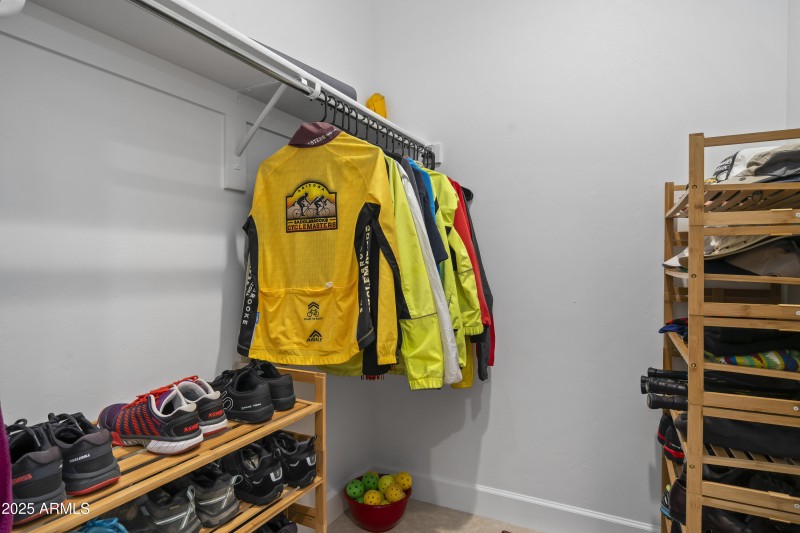 33-Closet