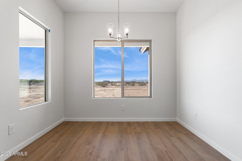8-web-or-mls-22254-w-skinner-rd