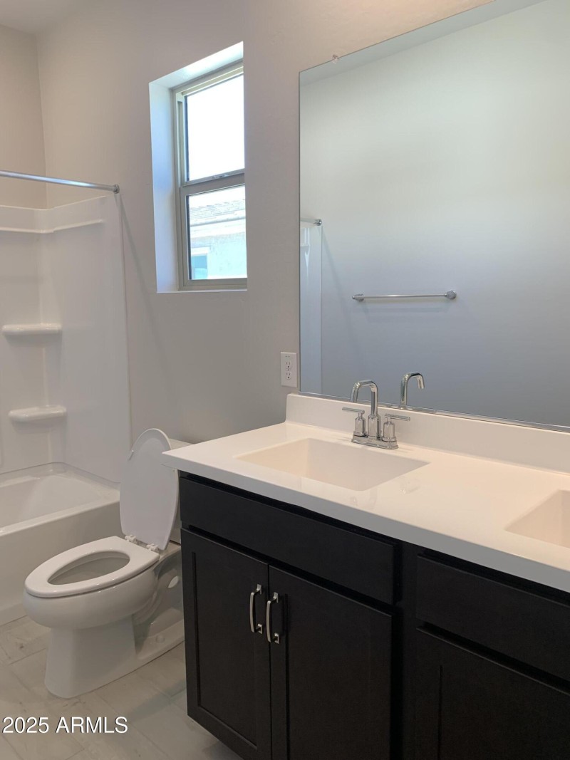 Mar Lot 5 - Bath 2