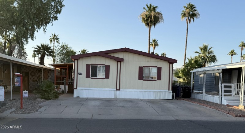 Photo Front of house