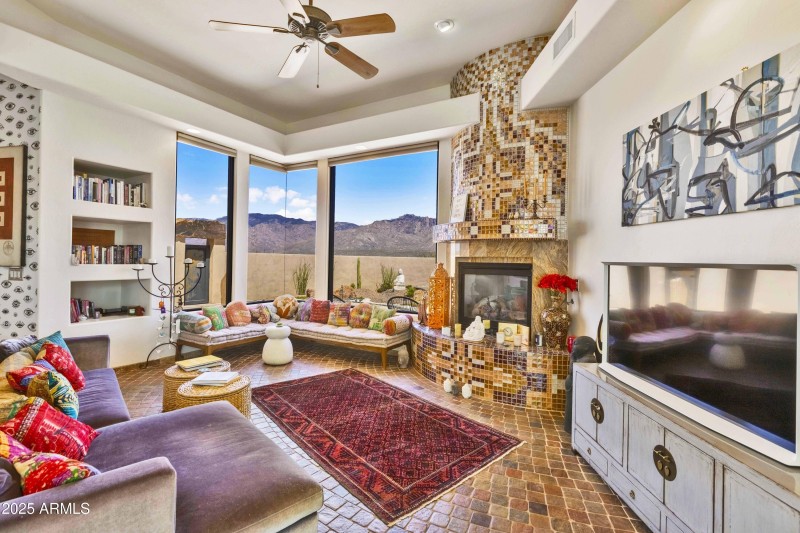 Family Room with AMAZING VIEWS