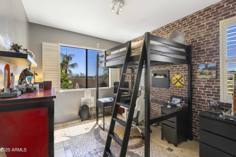 Guest Bedroom 1
