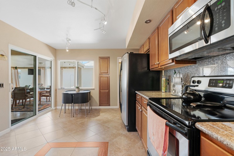 Kitchen 4