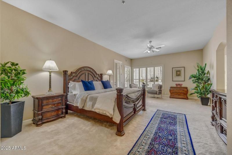 Primary Suite w/Sitting Area