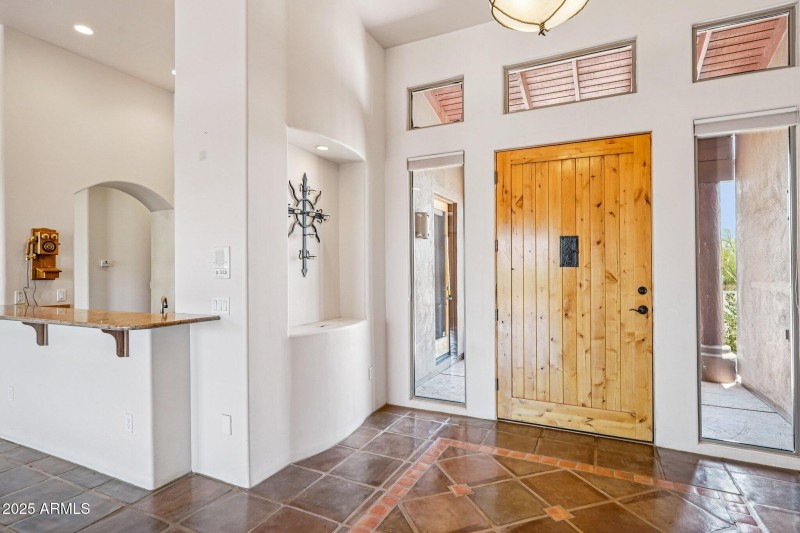 9-web-or-mls-E Cordova St-1006-009