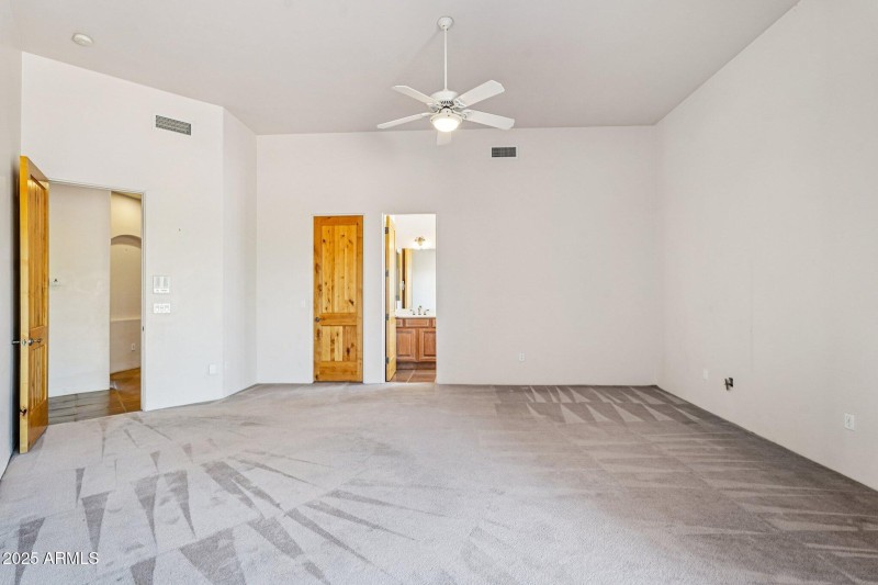 27-web-or-mls-E Cordova St-1006-027