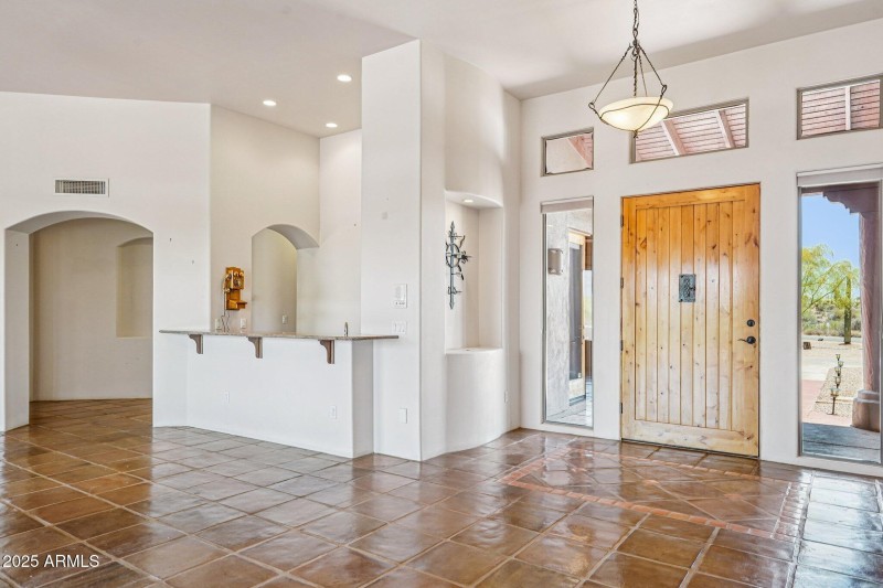 39-web-or-mls-E Cordova St-1006-039
